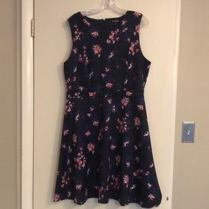 WORN ONCE Roz & Ali Sleeveless Floral A-Line - Size 16
